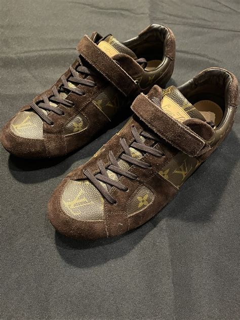 louis vuitton low sneakers.